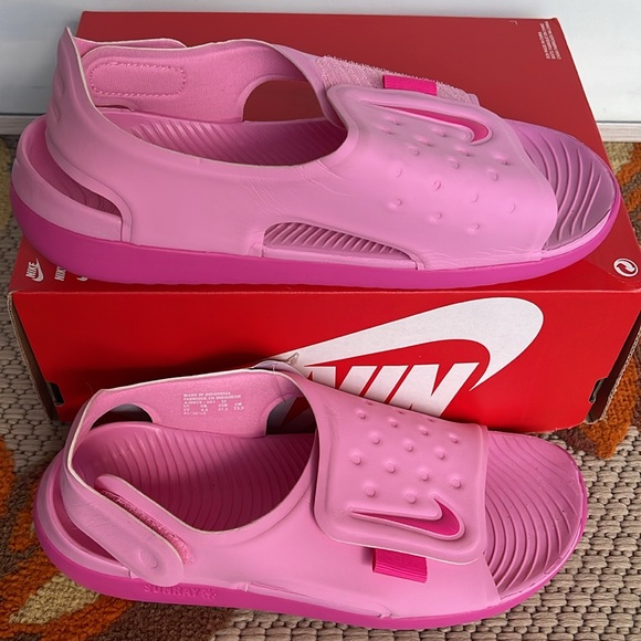 NIKE SUNRAY ADJUST 5 (GS/PS)
PSYCHIC PINK/LASER FUCHSIA Sandals - Picture 2 of 16